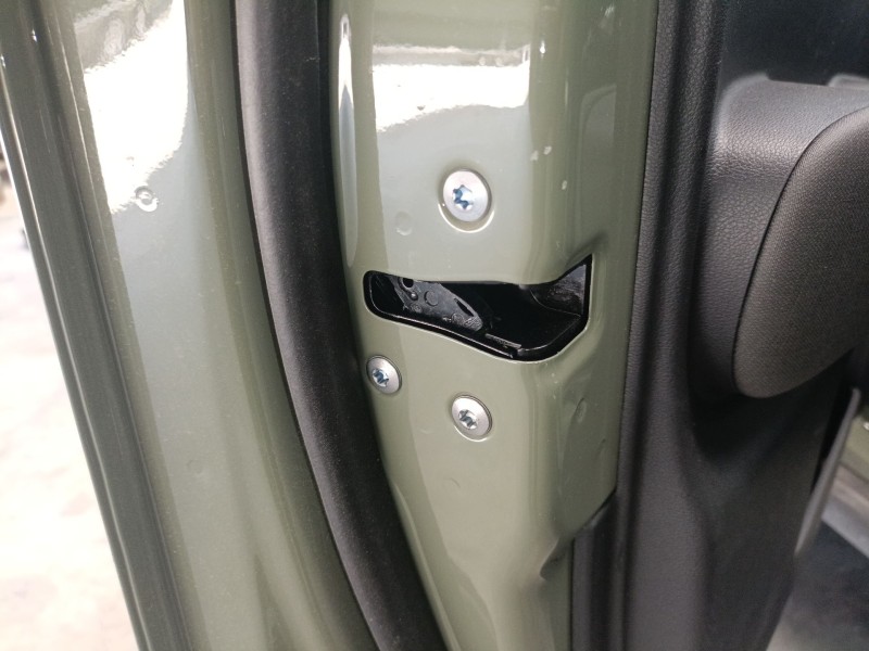 Recambio de cerradura puerta delantera izquierda para hyundai inster referencia OEM IAM   