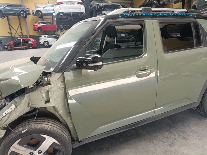 Recambio de puerta delantera izquierda para hyundai inster referencia OEM IAM   