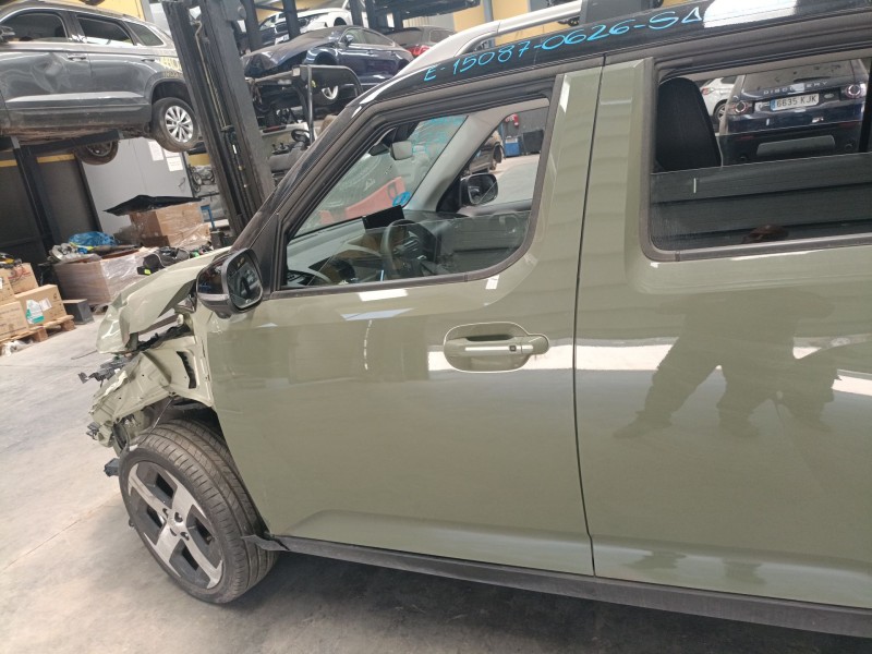 Recambio de puerta delantera izquierda para hyundai inster referencia OEM IAM   