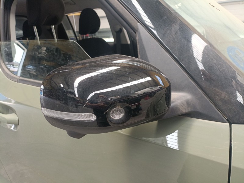 Recambio de retrovisor derecho electrico para hyundai inster referencia OEM IAM   