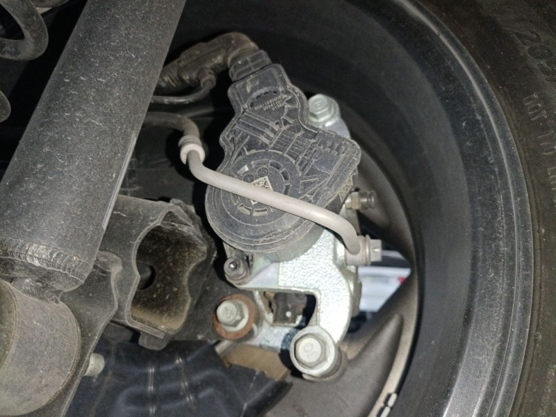 Recambio de pinza freno trasera derecha para hyundai inster referencia OEM IAM   