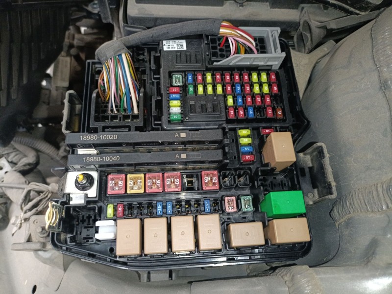 Recambio de caja reles / fusibles para hyundai santa fe iv (tm, tma) 2.2 crdi htrac referencia OEM IAM   