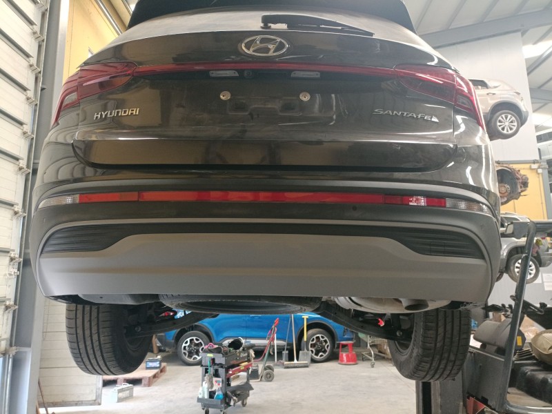 Recambio de paragolpes trasero para hyundai santa fe iv (tm, tma) 2.2 crdi htrac referencia OEM IAM   