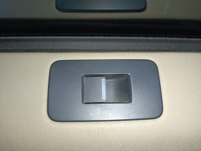 Recambio de mando elevalunas trasero izquierdo para land rover discovery sport (l550) 2.2 d 4x4 referencia OEM IAM   