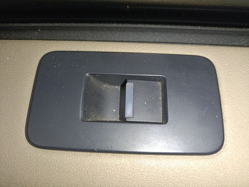 Recambio de mando elevalunas trasero derecho para land rover discovery sport (l550) 2.2 d 4x4 referencia OEM IAM   