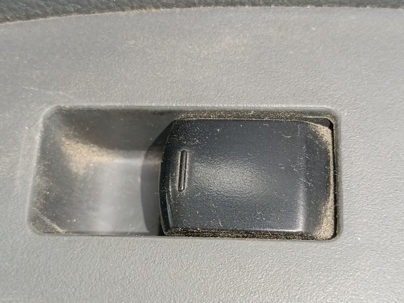 Recambio de mando elevalunas delantero derecho para nissan nv200 furgoneta 1.5 dci 110 (m20, m20m) referencia OEM IAM   