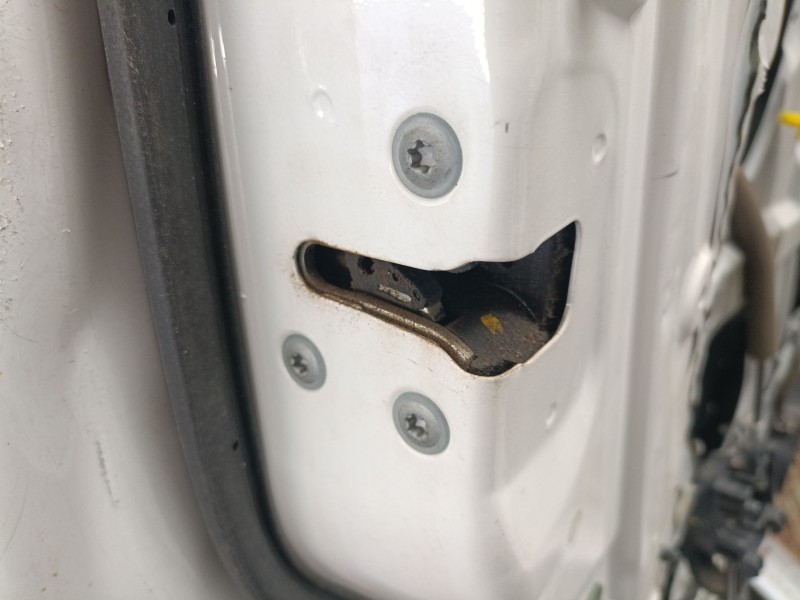 Recambio de cerradura puerta delantera izquierda para nissan nv200 furgoneta 1.5 dci 110 (m20, m20m) referencia OEM IAM   