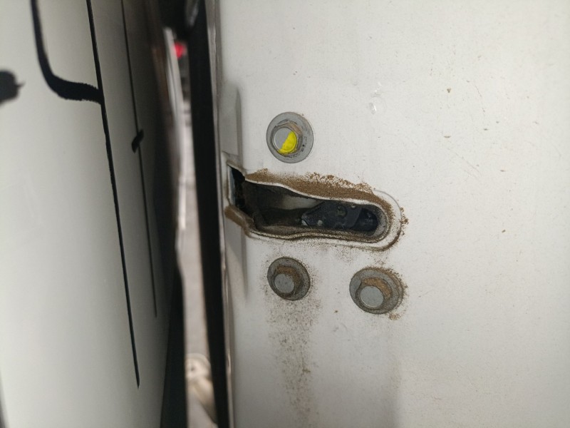 Recambio de cerradura puerta trasera derecha para nissan nv200 furgoneta 1.5 dci 110 (m20, m20m) referencia OEM IAM   