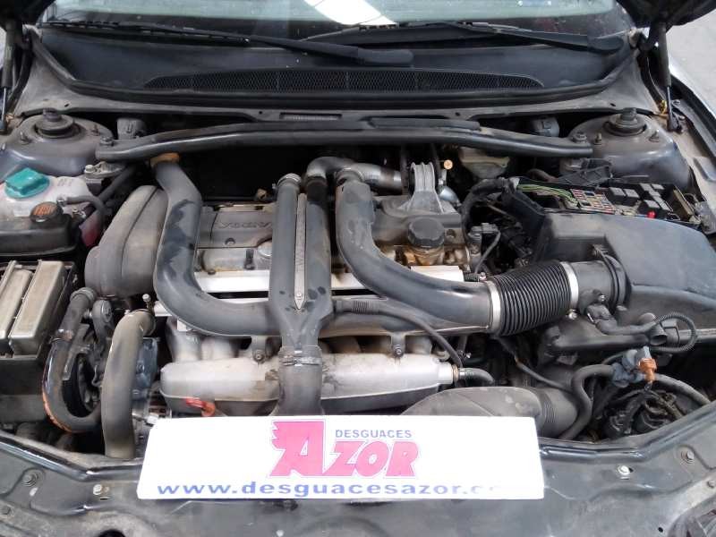 volvo s80 berlina del año 2000