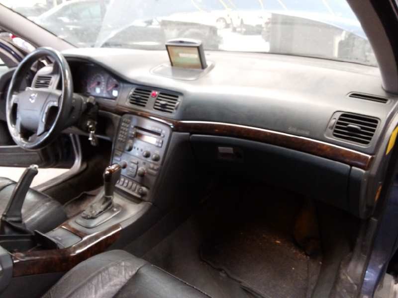 volvo s80 berlina del año 2000