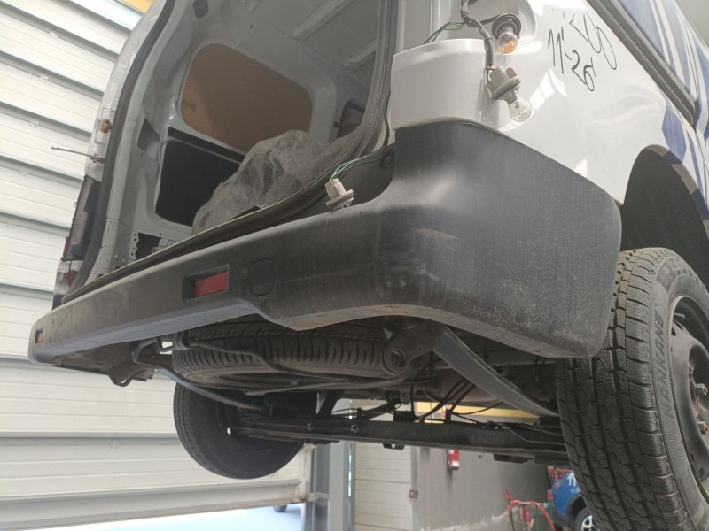 Recambio de paragolpes trasero para nissan nv200 furgoneta 1.5 dci 110 (m20, m20m) referencia OEM IAM   