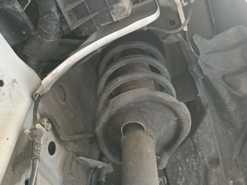Recambio de amortiguador delantero izquierdo para nissan nv200 furgoneta 1.5 dci 110 (m20, m20m) referencia OEM IAM   
