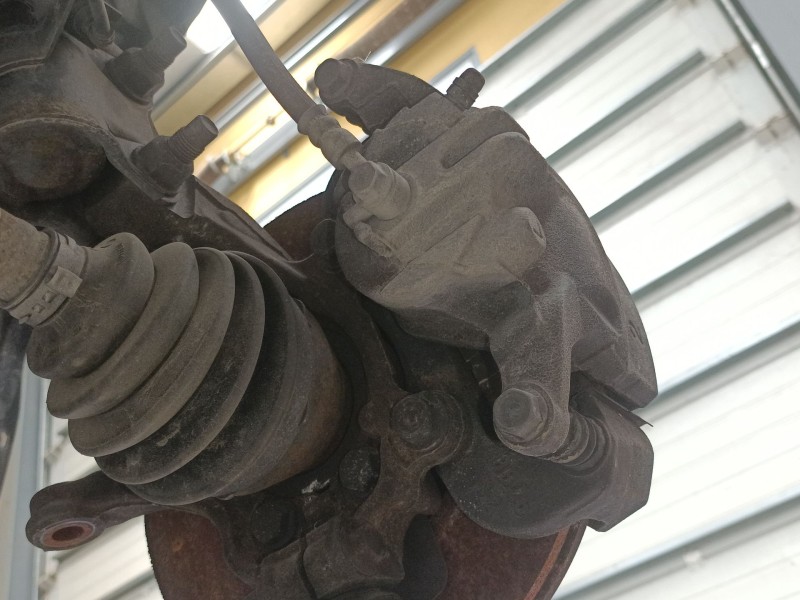 Recambio de pinza freno delantera izquierda para nissan nv200 furgoneta 1.5 dci 110 (m20, m20m) referencia OEM IAM   