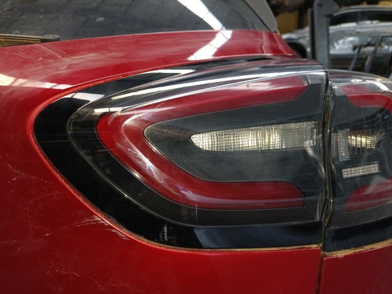 Recambio de piloto trasero derecho porton para ford puma (j2k, cf7) 1.0 ecoboost mhev referencia OEM IAM   