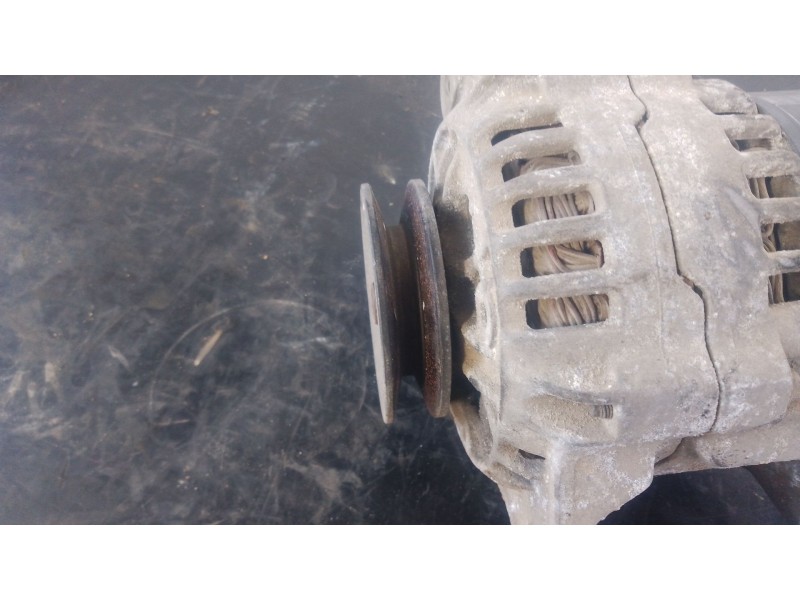 Recambio de alternador para nissan terrano ii (r20) 2.7 tdi 4wd referencia OEM IAM 231007F001 0123310051 