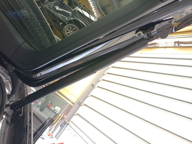 Recambio de amortiguador trasero derecho porton para audi q8 (4mn, 4mt) 55 tfsi mild hybrid quattro referencia OEM IAM 4M8827851