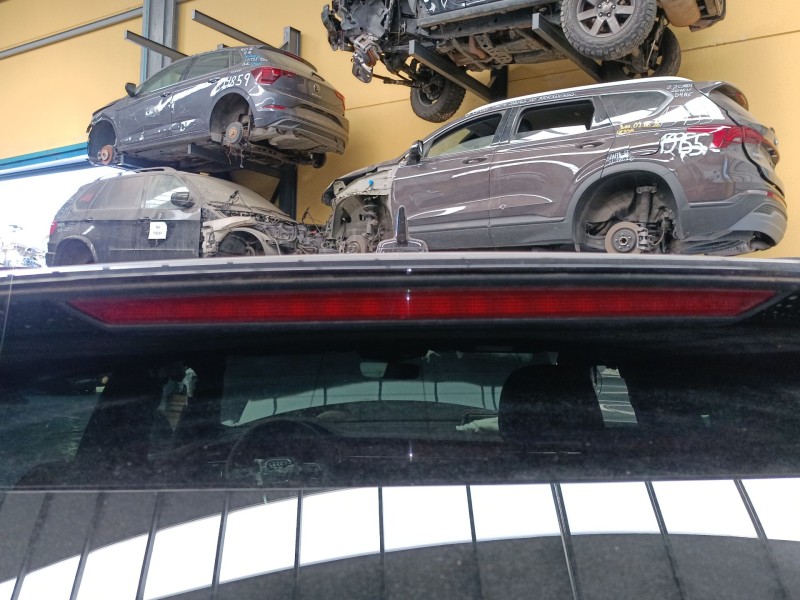 Recambio de luz central de freno para audi q8 (4mn, 4mt) 55 tfsi mild hybrid quattro referencia OEM IAM   