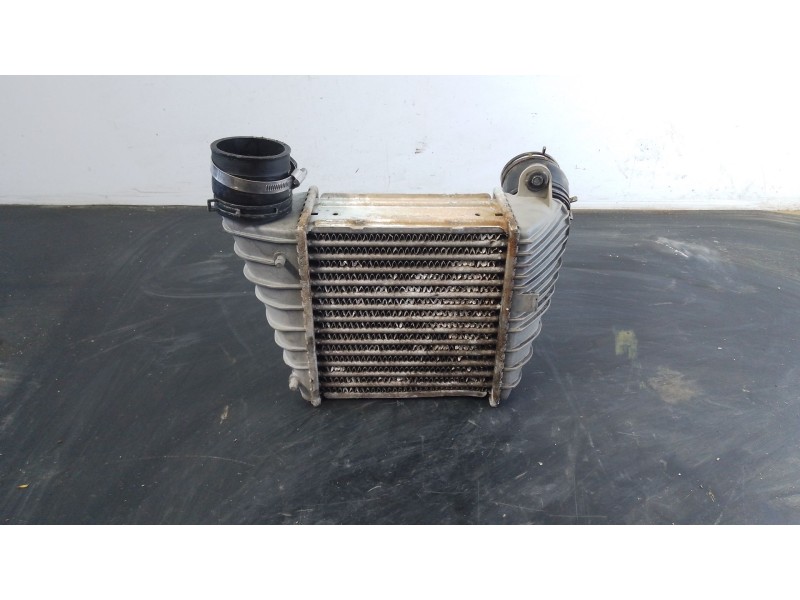 Recambio de intercooler para audi a3 (8l) referencia OEM IAM 1J0145805B  P2-B10-8
