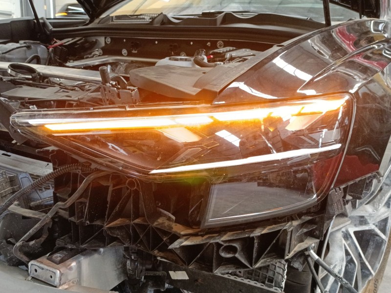 Recambio de faro izquierdo xenon para audi q8 (4mn, 4mt) 55 tfsi mild hybrid quattro referencia OEM IAM 4M8941039  