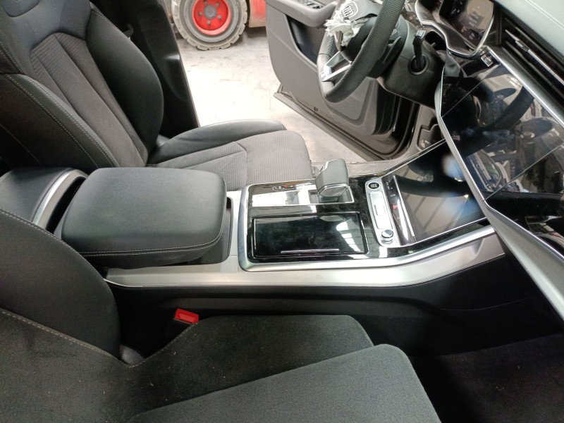 Recambio de consola central para audi q8 (4mn, 4mt) 55 tfsi mild hybrid quattro referencia OEM IAM   