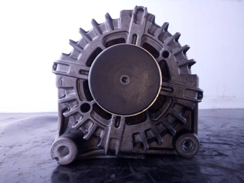 Recambio de alternador para bmw x3 (f25) xdrive referencia OEM IAM 8507625 FG23S032 
