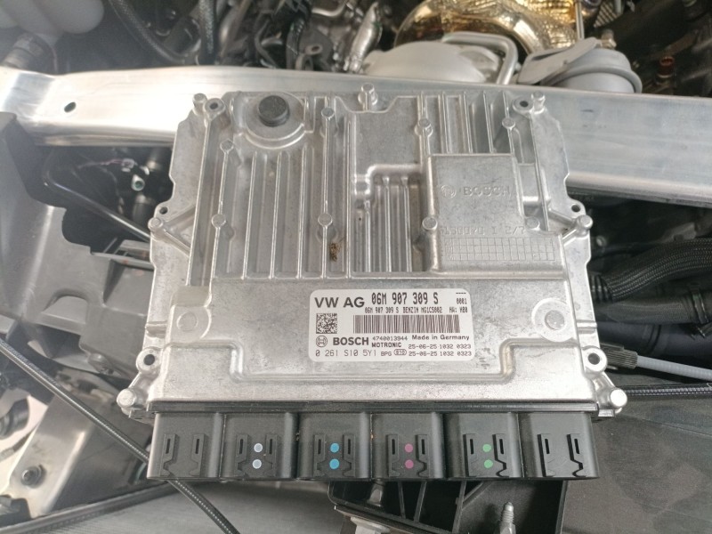 Recambio de centralita motor uce para audi q8 (4mn, 4mt) 55 tfsi mild hybrid quattro referencia OEM IAM 06M907309S 0261S105Y1 