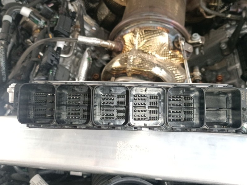 Recambio de centralita motor uce para audi q8 (4mn, 4mt) 55 tfsi mild hybrid quattro referencia OEM IAM 06M907309S 0261S105Y1 
