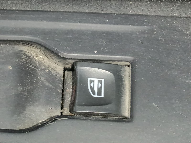 Recambio de mando elevalunas delantero derecho para renault captur i (j5_, h5_) 1.5 dci 90 referencia OEM IAM   