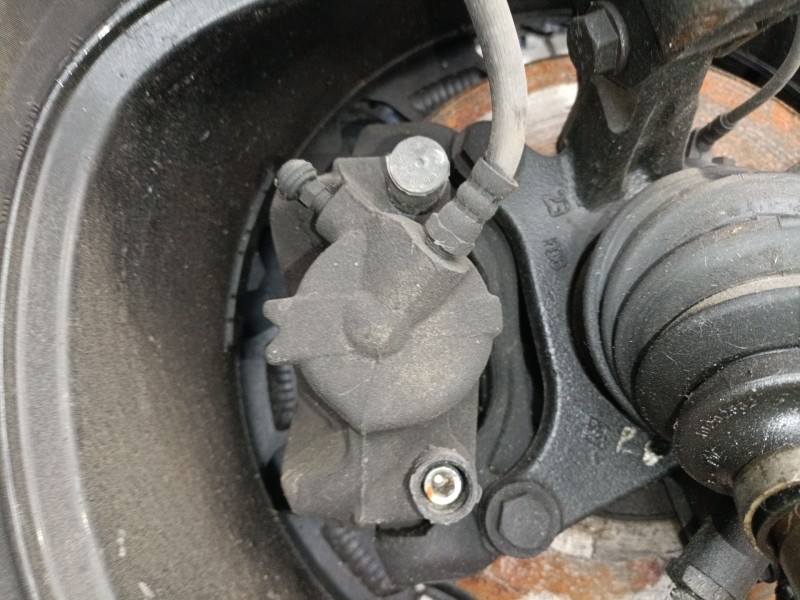 Recambio de pinza freno delantera derecha para renault captur i (j5_, h5_) 1.5 dci 90 referencia OEM IAM   