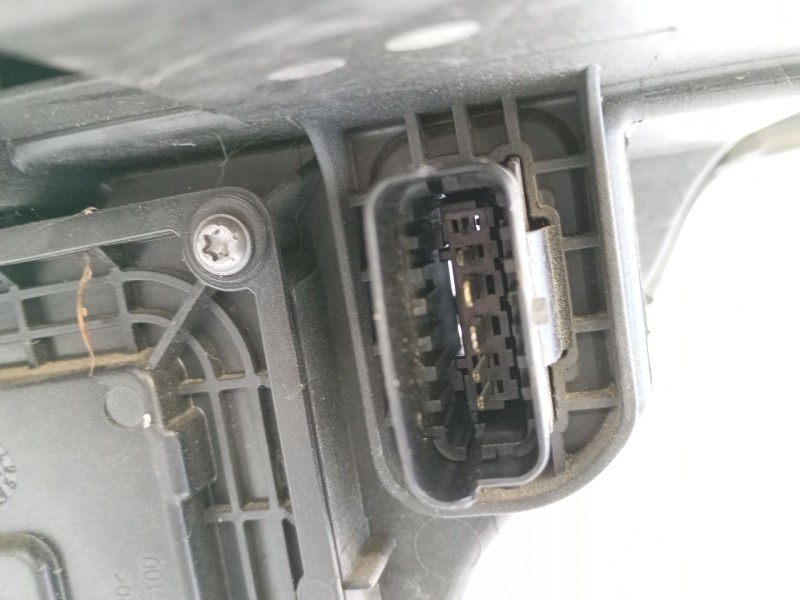 Recambio de faro izquierdo xenon para renault megane iv sedán 1.5 blue dci 115 (lva6) referencia OEM IAM   