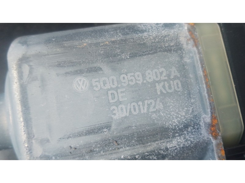 Recambio de elevalunas delantero derecho para skoda octavia iv (nx3, nn3, pv3) 2.0 tdi referencia OEM IAM   