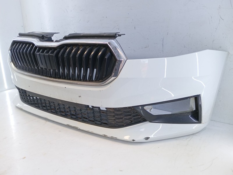 Recambio de paragolpes delantero para skoda fabia iv (pj3) 1.0 tsi referencia OEM IAM   
