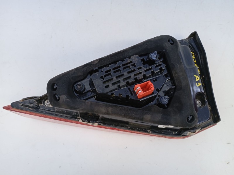 Recambio de piloto trasero izquierdo porton para audi a1 sportback (gba) 30 tfsi referencia OEM IAM 82A945093B  