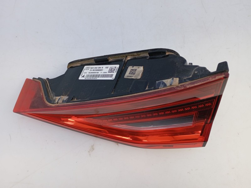 Recambio de piloto trasero derecho porton para audi a1 sportback (gba) 30 tfsi referencia OEM IAM 82A945094B  