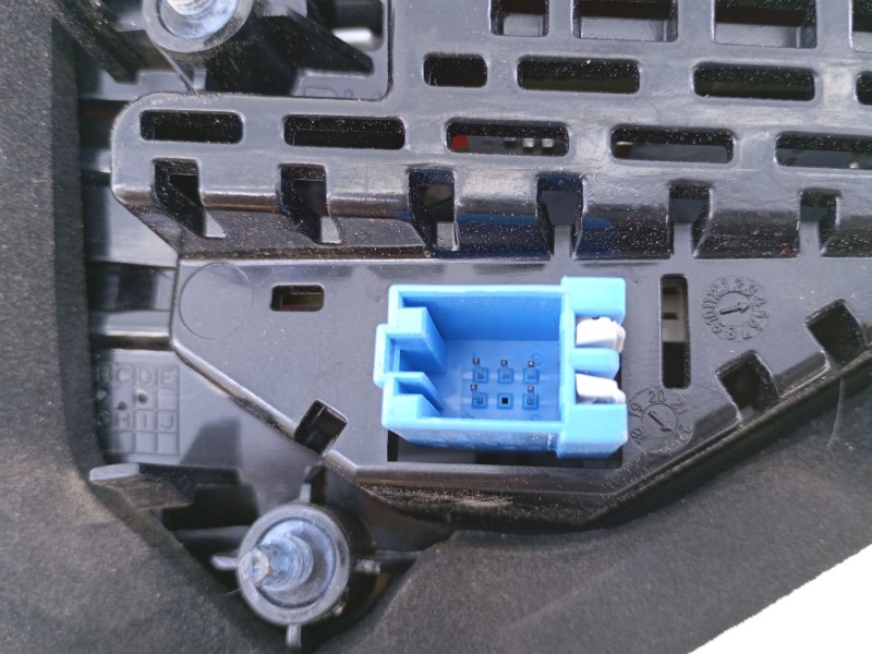 Recambio de piloto trasero derecho porton para audi a1 sportback (gba) 30 tfsi referencia OEM IAM 82A945094B  