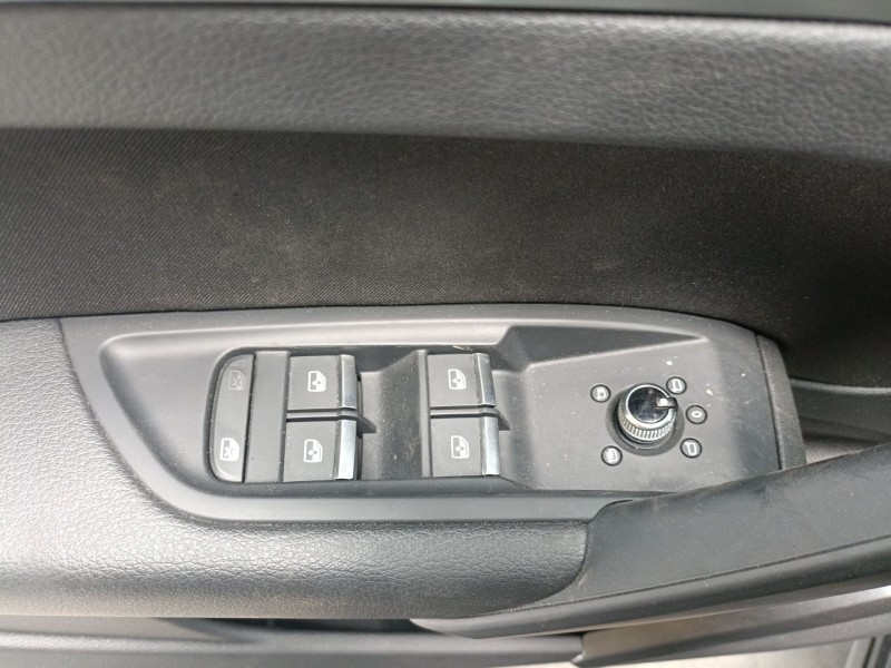 Recambio de mando elevalunas delantero izquierdo para audi q5 (fyb, fyg) 35 tdi mild hybrid referencia OEM IAM   