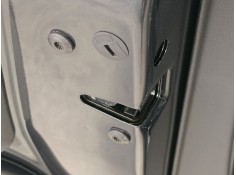 CERRADURA PUERTA TRASERA IZQUIERDA 