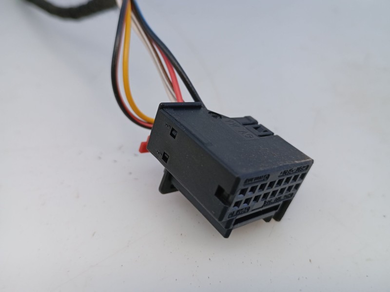 Recambio de retrovisor izquierdo electrico para skoda fabia iv (pj3) 1.0 tsi referencia OEM IAM   