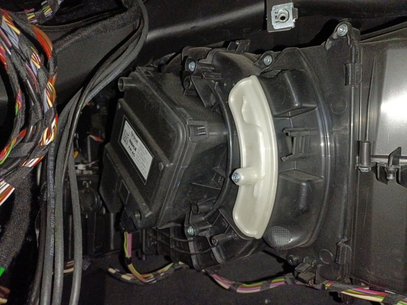 Recambio de ventilador calefaccion para audi q5 (fyb, fyg) 35 tdi mild hybrid referencia OEM IAM   