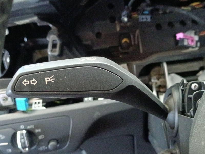 Recambio de mando intermitentes para audi q5 (fyb, fyg) 35 tdi mild hybrid referencia OEM IAM   