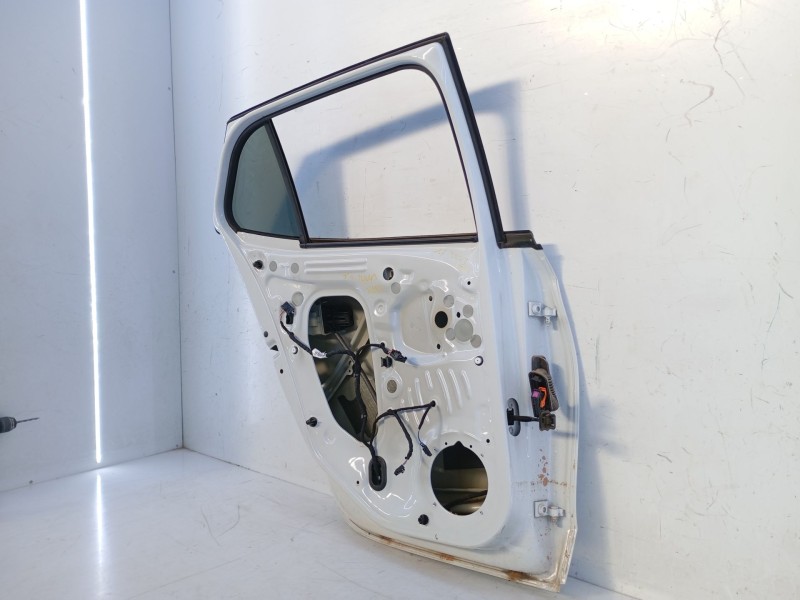 Recambio de puerta trasera izquierda para skoda fabia iv (pj3) 1.0 tsi referencia OEM IAM   