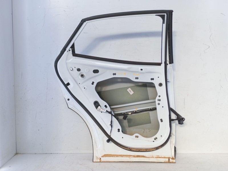 Recambio de puerta trasera izquierda para ford puma (j2k, cf7) 1.0 ecoboost mhev referencia OEM IAM   