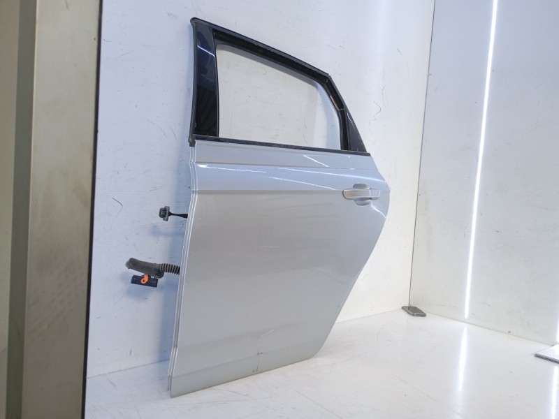 Recambio de puerta trasera izquierda para volkswagen polo vi (aw1, bz1, ae1) 1.0 tsi referencia OEM IAM   