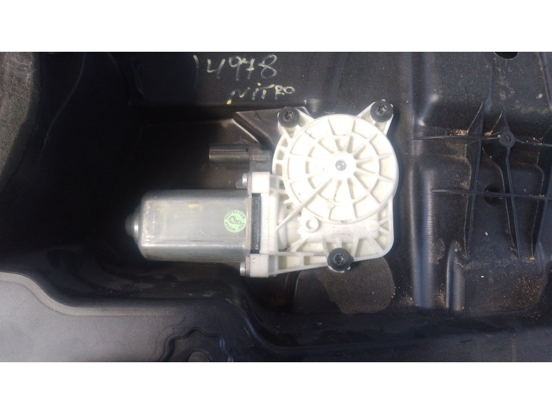 Recambio de elevalunas delantero derecho para dodge nitro 2.8 crd 4wd referencia OEM IAM   