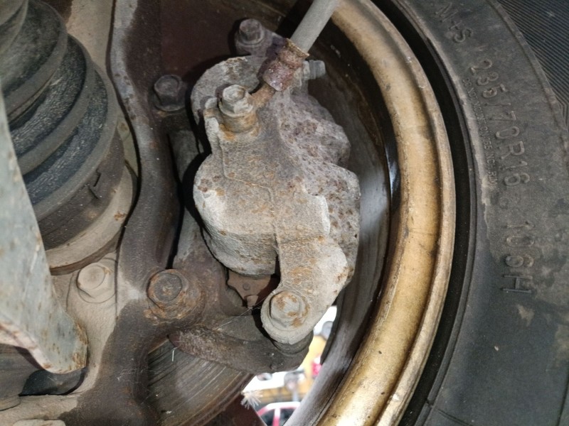 Recambio de pinza freno delantera derecha para nissan pathfinder iii (r51) 2.5 dci 4wd referencia OEM IAM   