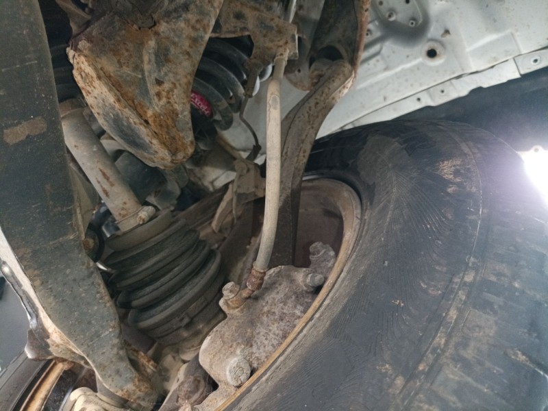 Recambio de mangueta delantera derecha para nissan pathfinder iii (r51) 2.5 dci 4wd referencia OEM IAM   