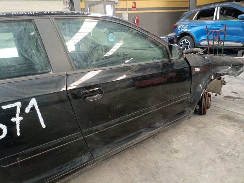 Recambio de puerta delantera derecha para audi a3 (8p1) 2.0 tdi 16v referencia OEM IAM   