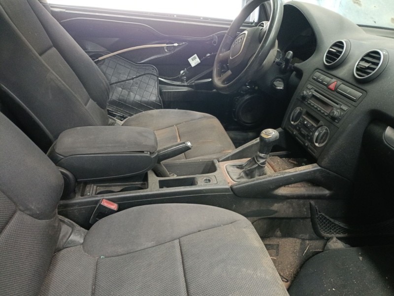 Recambio de consola central para audi a3 (8p1) 2.0 tdi 16v referencia OEM IAM   