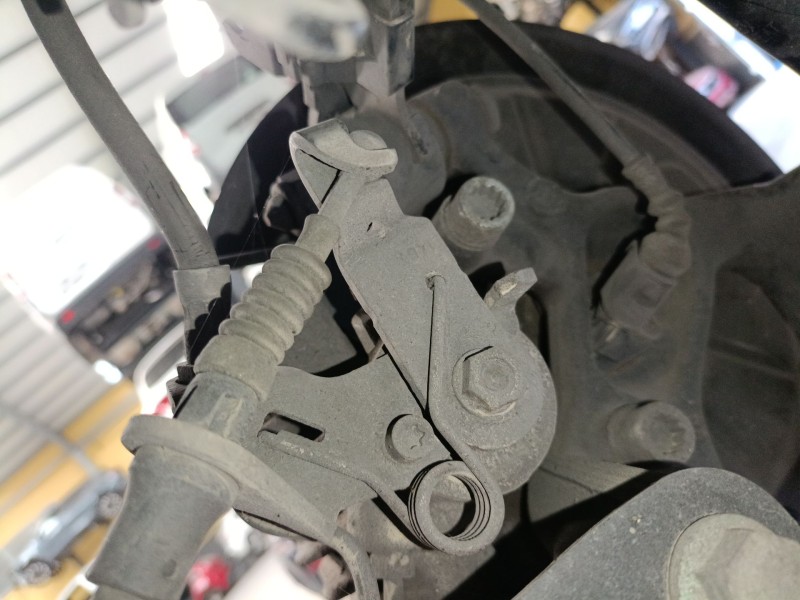 Recambio de pinza freno trasera derecha para audi a3 (8p1) 2.0 tdi 16v referencia OEM IAM   
