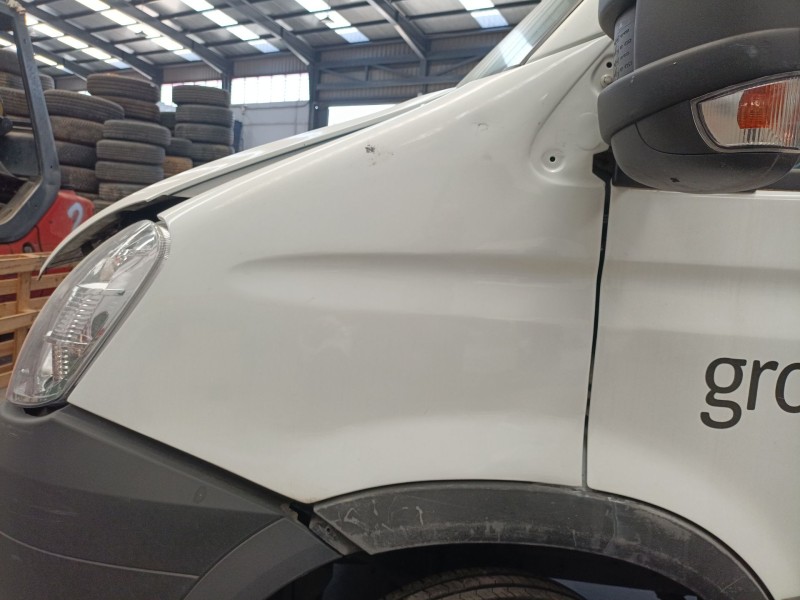 Recambio de aleta delantera izquierda para iveco daily 2.3 16v referencia OEM IAM   